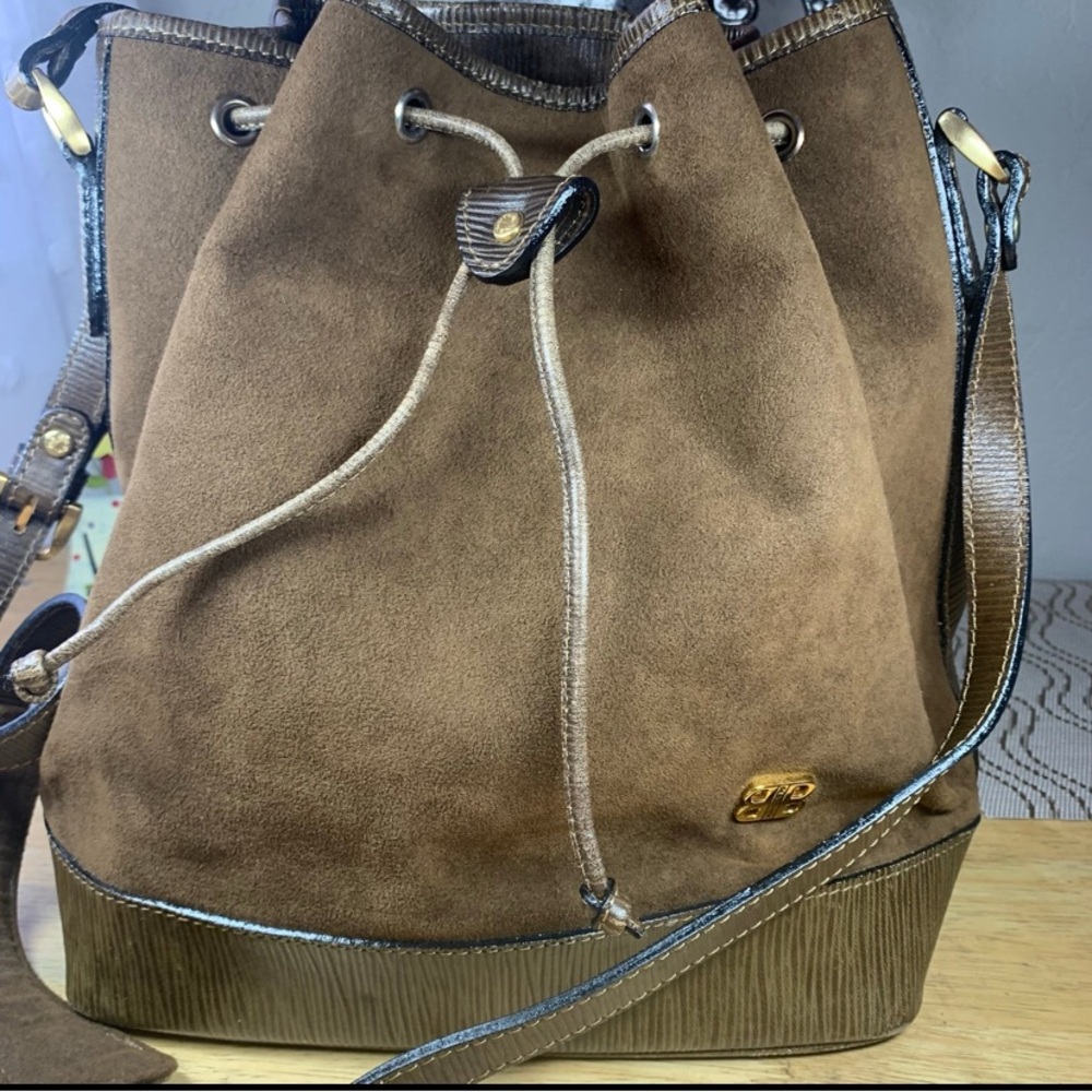 Holiday Sale !Balenciaga Tan Suede Bucket Bag - Picture 2 of 11